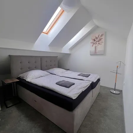Apartment Pod Ripem